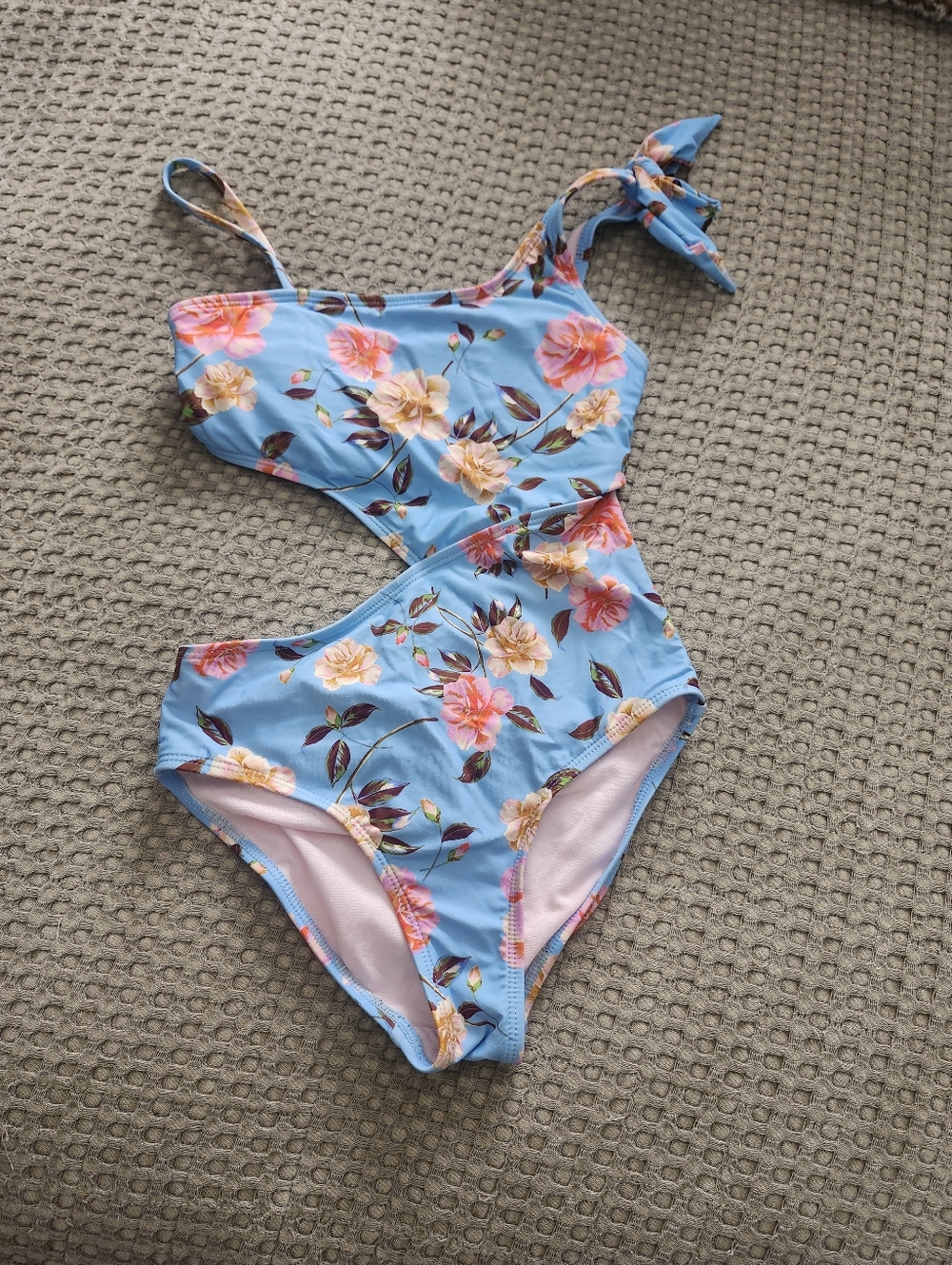 GIANNI BINI Girls' One-Shoulder Floral Cutout Swimsuit in Light Blue 10Y